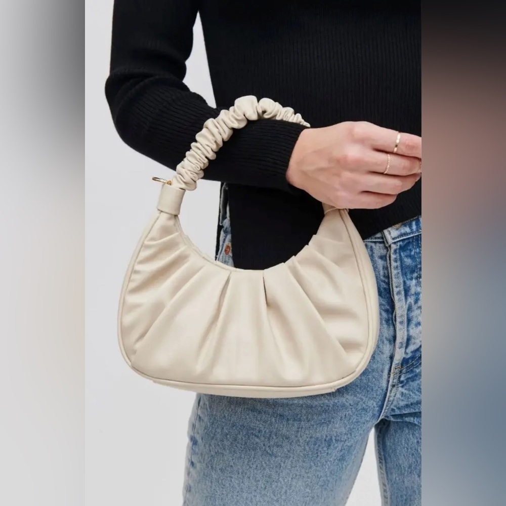 Urban Expressions Oliveta Shoulder Bag - Nude